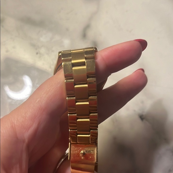 Michael Kors Gold Watch - Picture 3 of 4